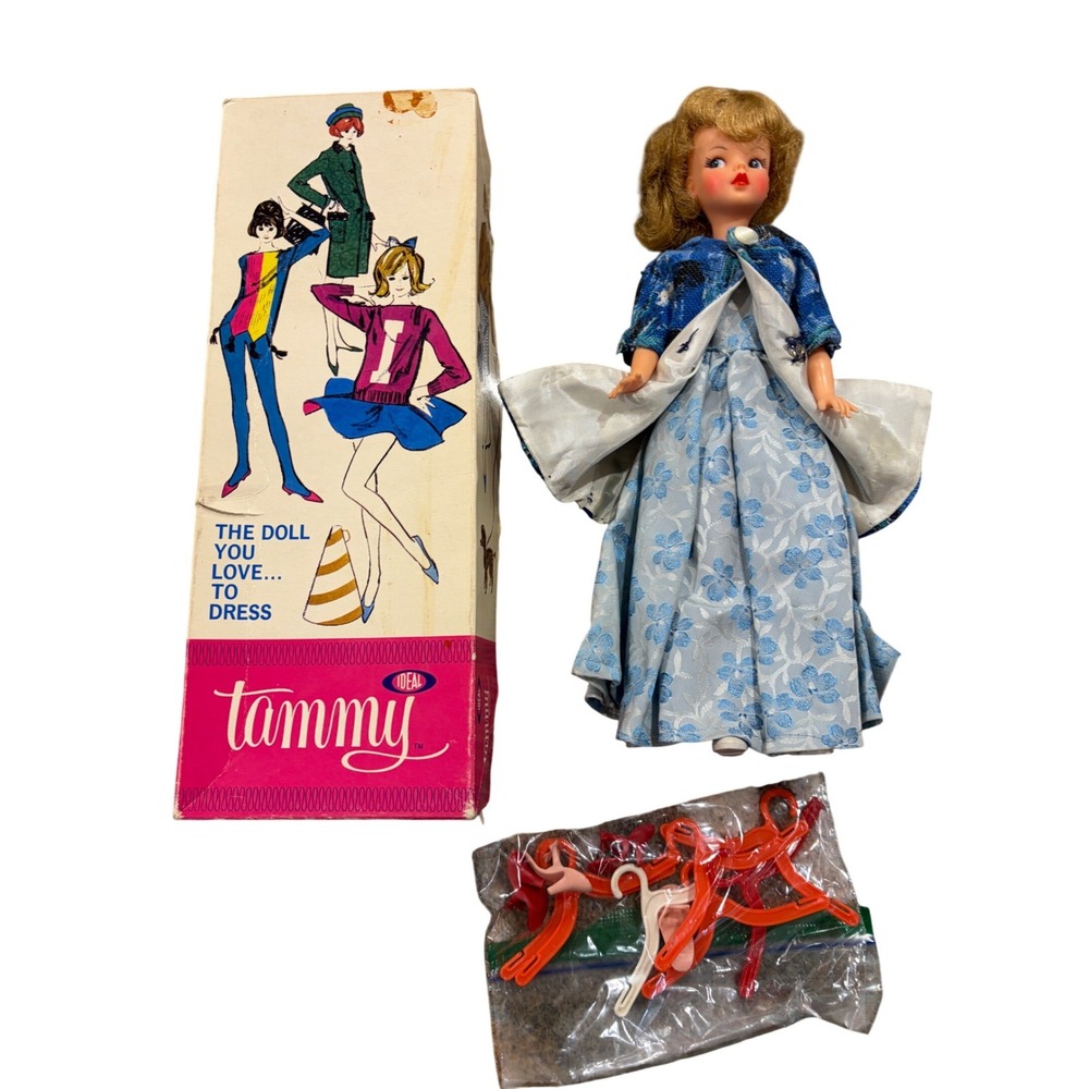 Vintage 1960s Ideal Tammy Doll Box Dress Coat Shoes Hangers BS-12 Displays Well